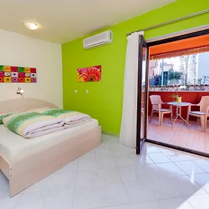 3* Couette-café Erik Adults Only
