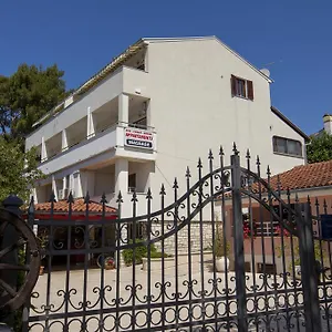  Apartament Ban